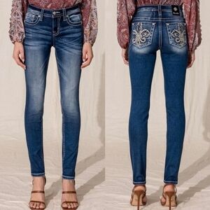 NWT Miss Me Y2K Blue Low Rise Signature Skinny Jeans